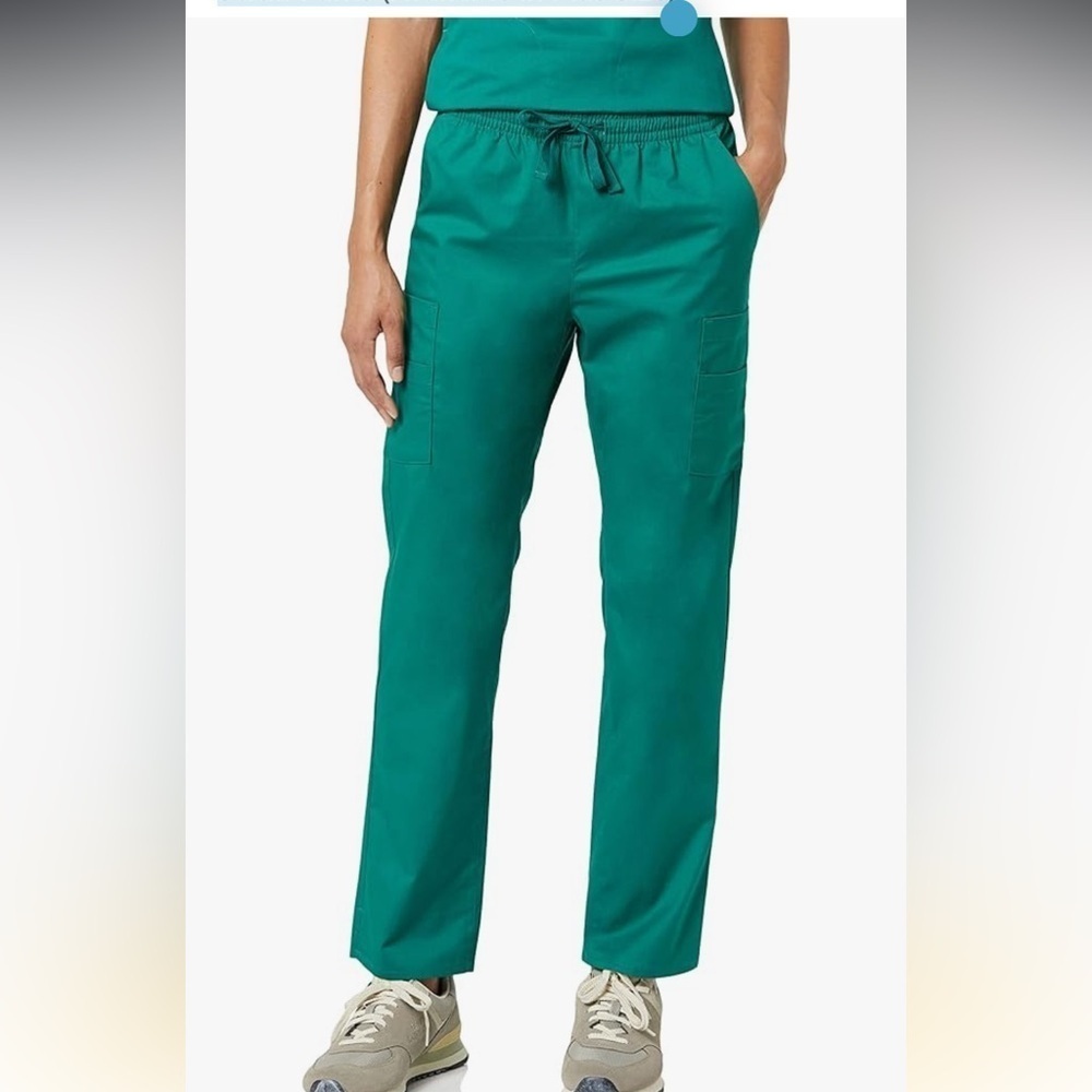 NWT Amazon Essentials Women's Quick-Dry Stretch Scrub Pants 1X